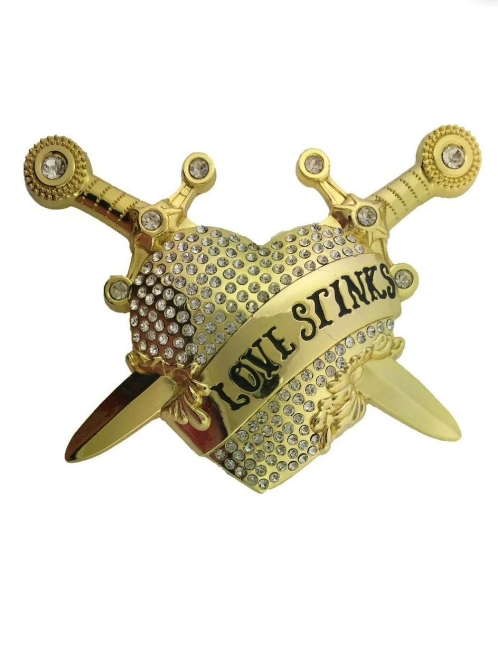 New Love hurts heart belt buckle